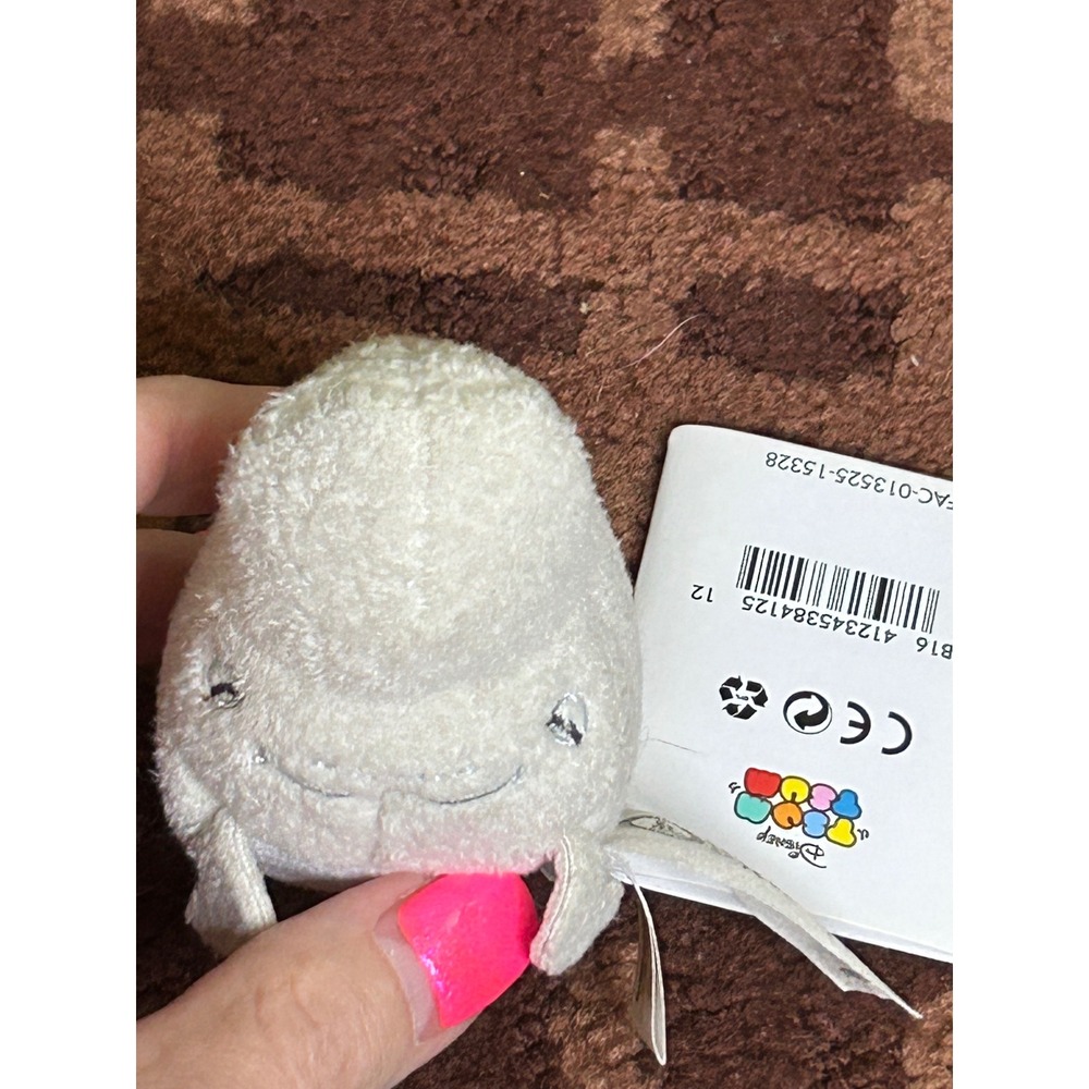 Disney Tsum Tsum Finding Dory Bailey Beluga Whale Mini Plush White Stackable NWT